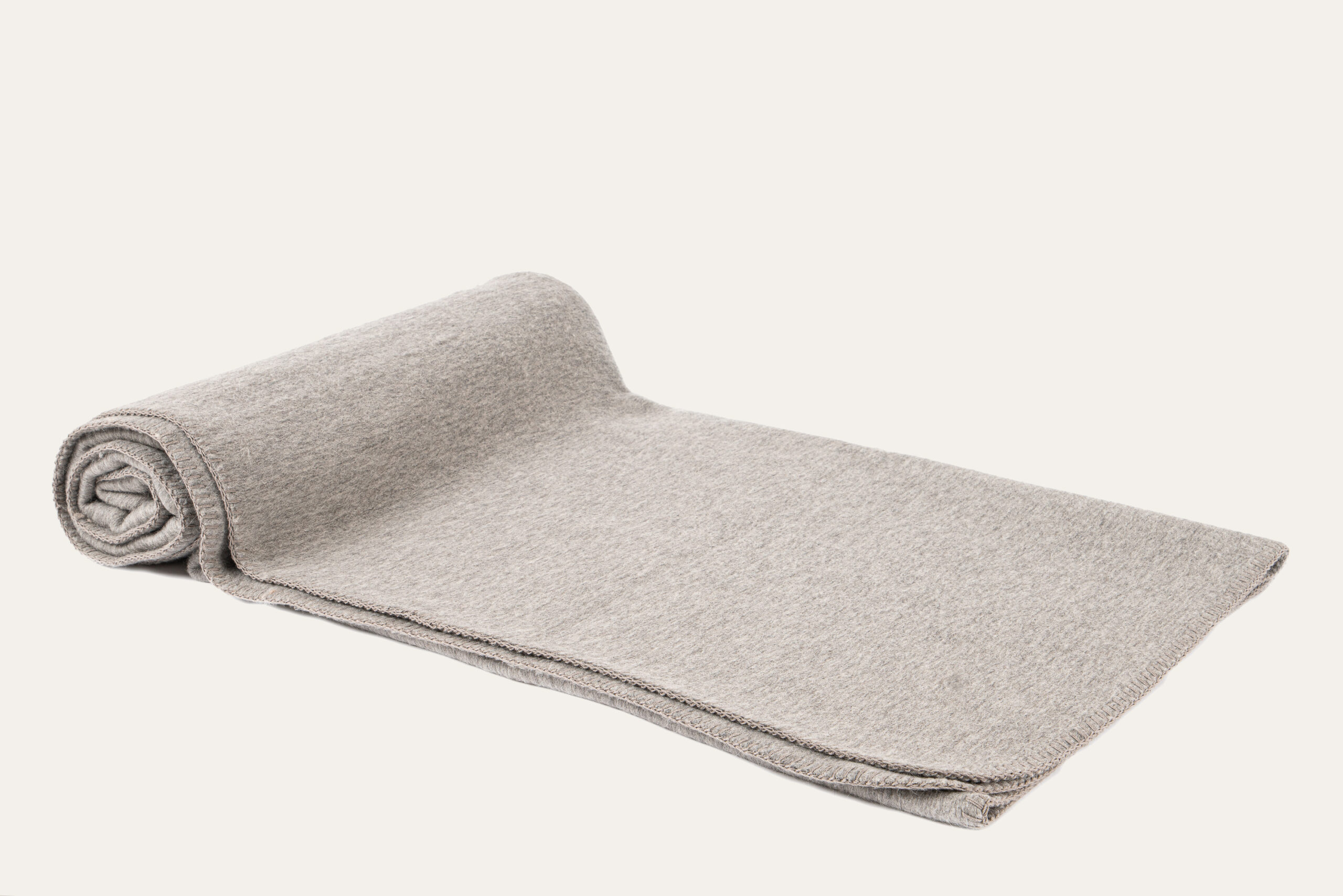 Amplio Throw - Image 3